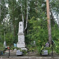 Фото из Кладбище «Михайловское кладбище»