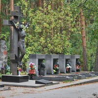 Фото из Кладбище «Широкореченское кладбище»