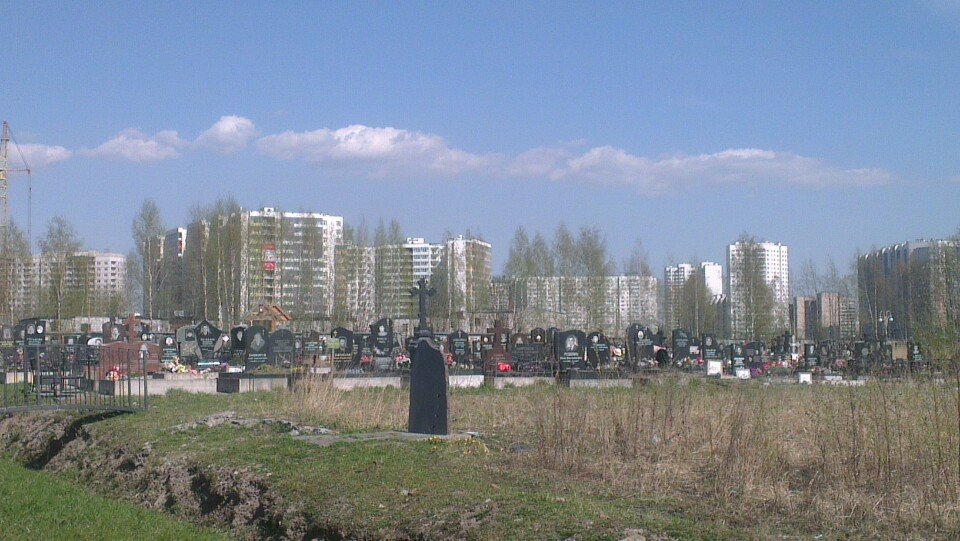 Киновеевское кладбище. Киновеевское кладбище в Санкт-Петербурге. Кладбище на Октябрьской набережной в СПБ. Кладбище на Софийской в СПБ. Кладбища для Невского района.